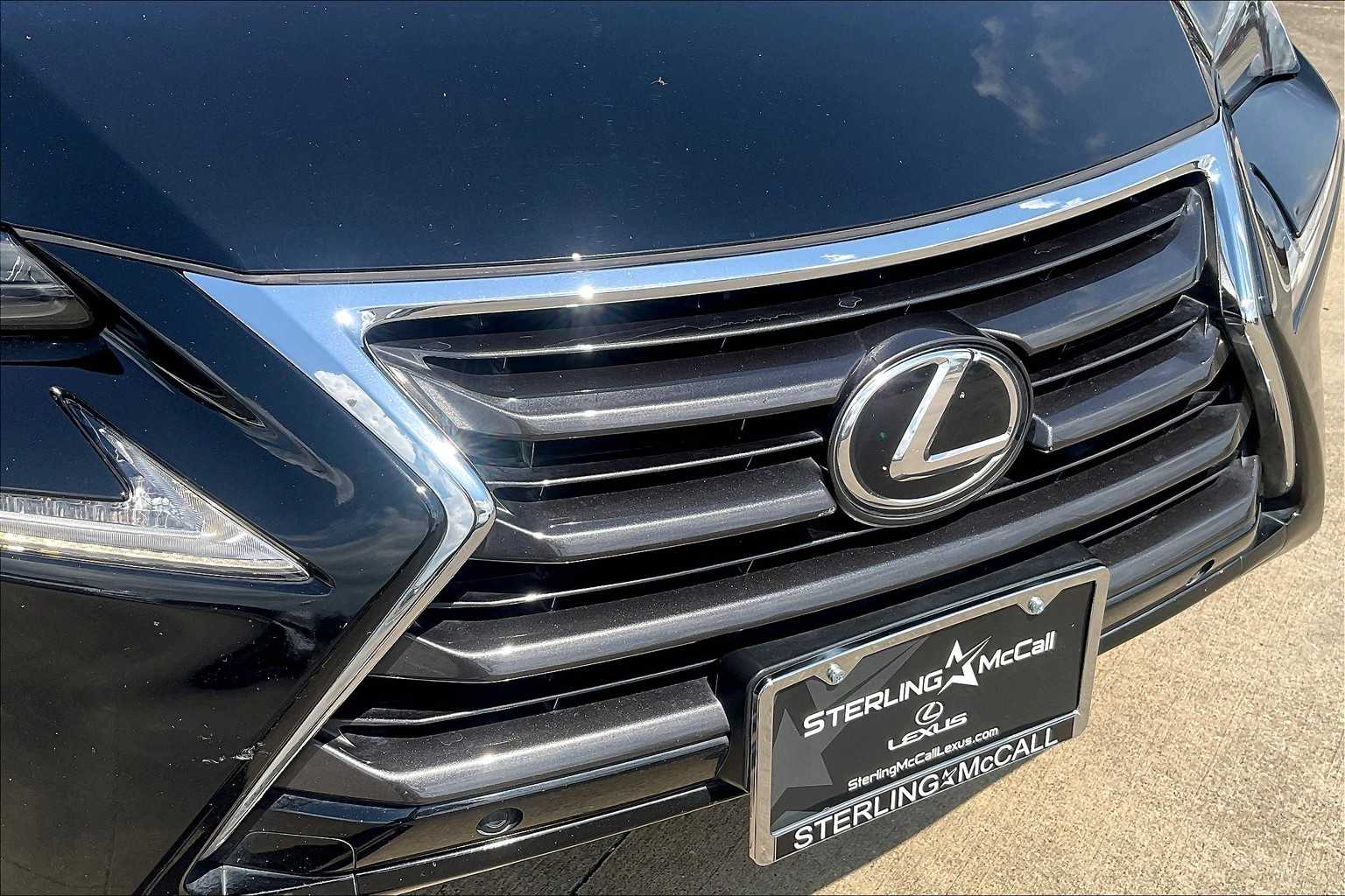 2017 Lexus NX 200t Luxury photo 25