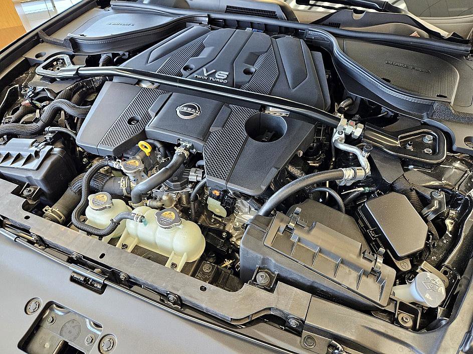 2025 Nissan Z Performance photo 15