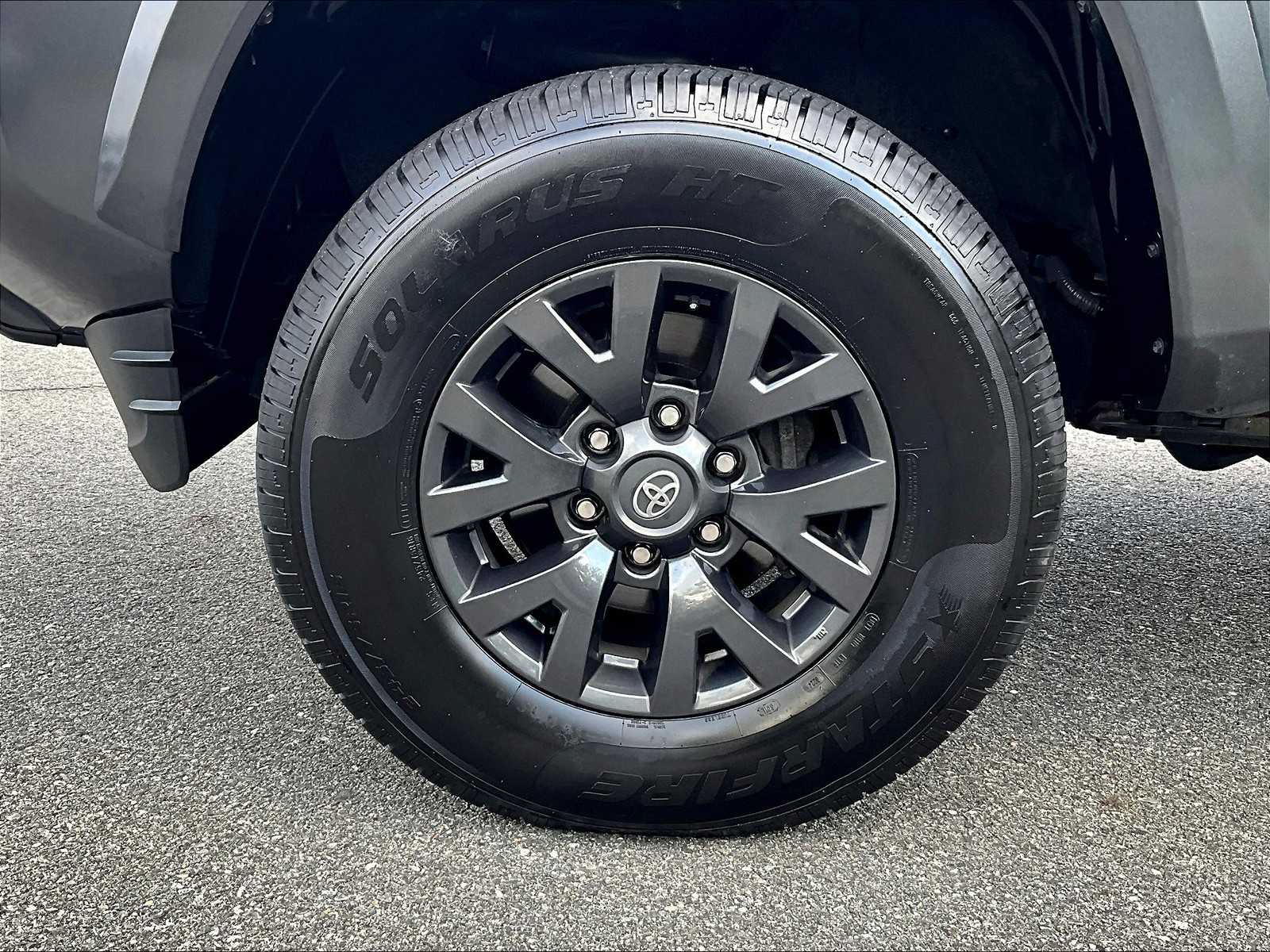 2022 Toyota Tacoma SR5 photo 7