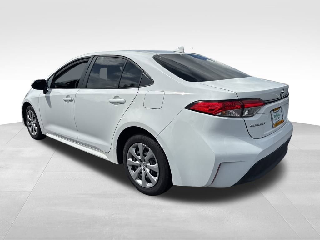 2024 Toyota Corolla LE photo 4