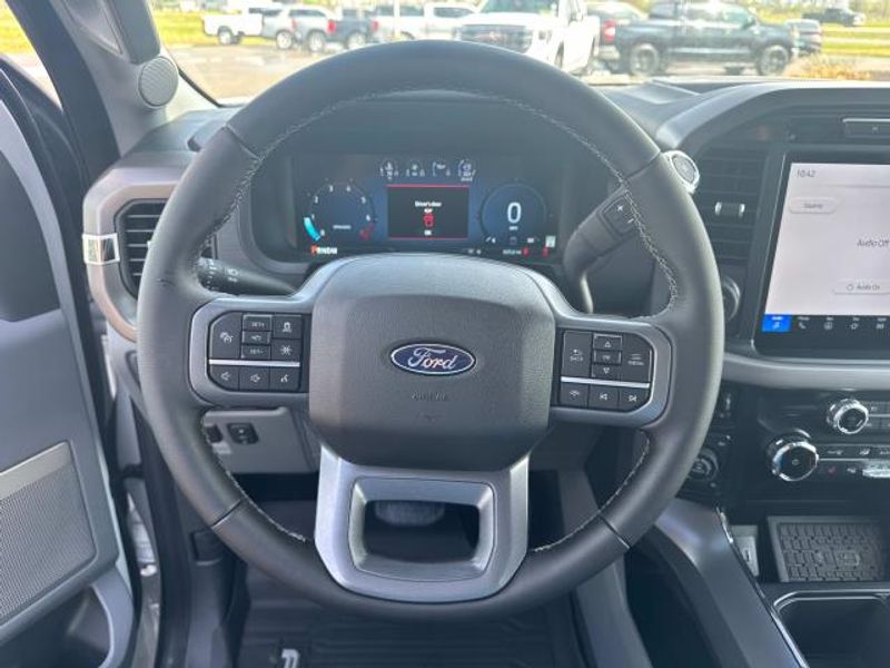 2025 Ford F-150 XLT photo 10