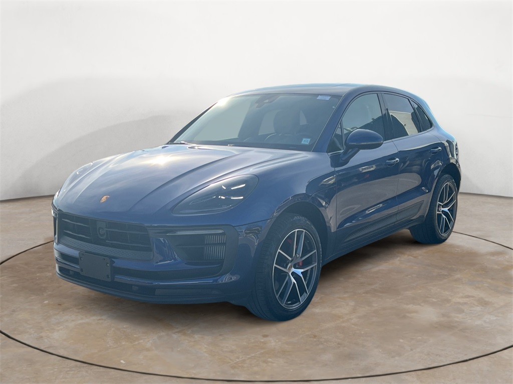 2024 Porsche Macan S's photo