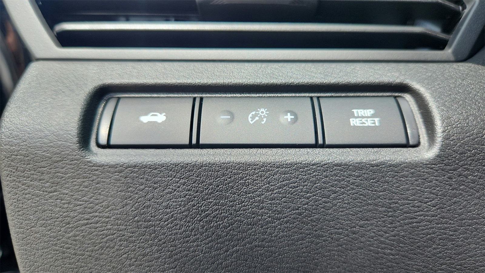 2025 Nissan Altima 2.5 SR photo 22