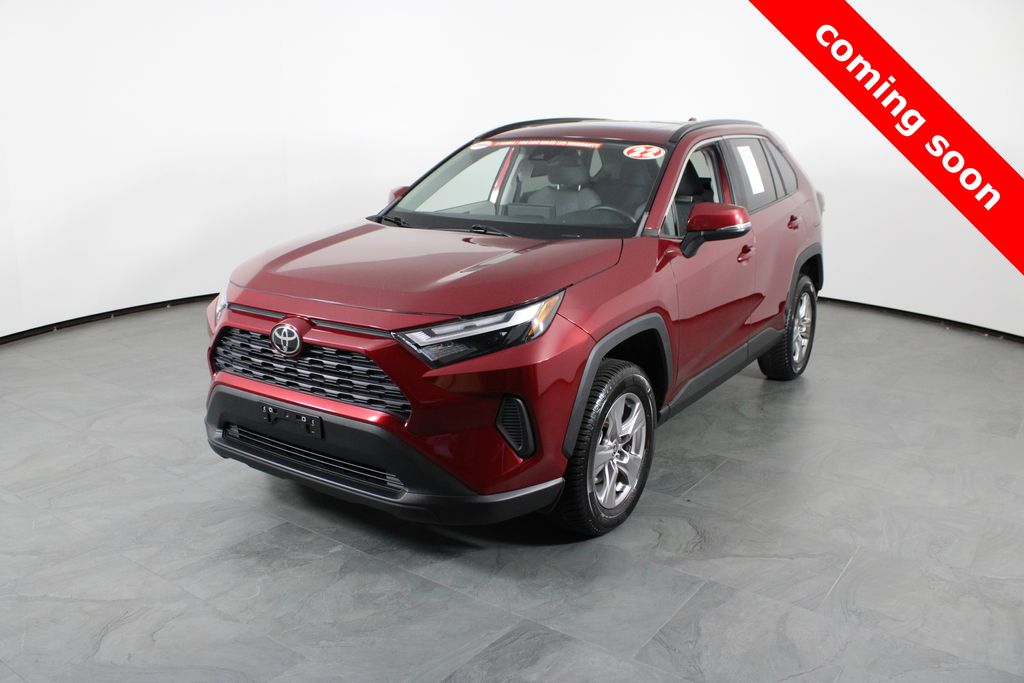 2022 Toyota RAV4 XLE's photo