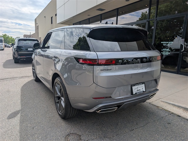 2025 Land Rover Range Rover Sport SE photo 5