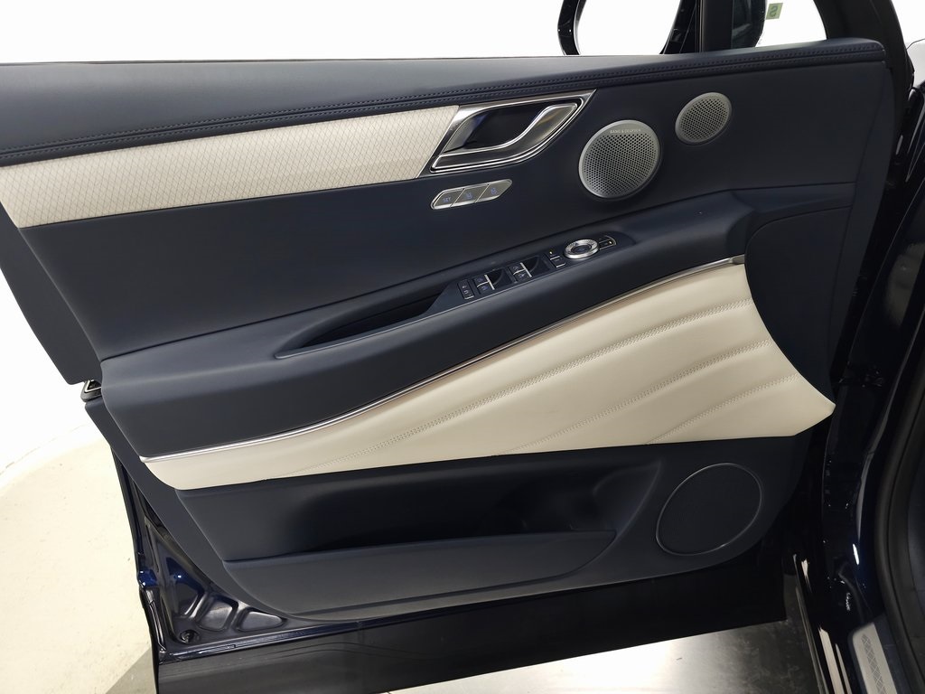 2025 Genesis GV80 3.5T Prestige AWD photo 9