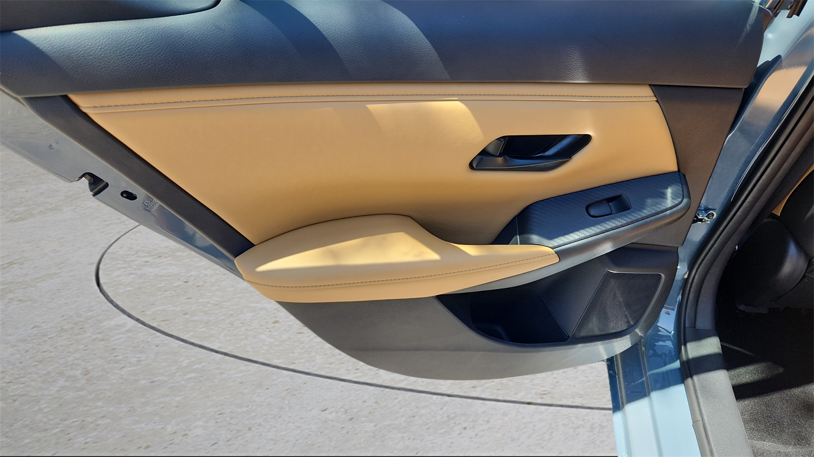 2025 Nissan Sentra SV photo 18