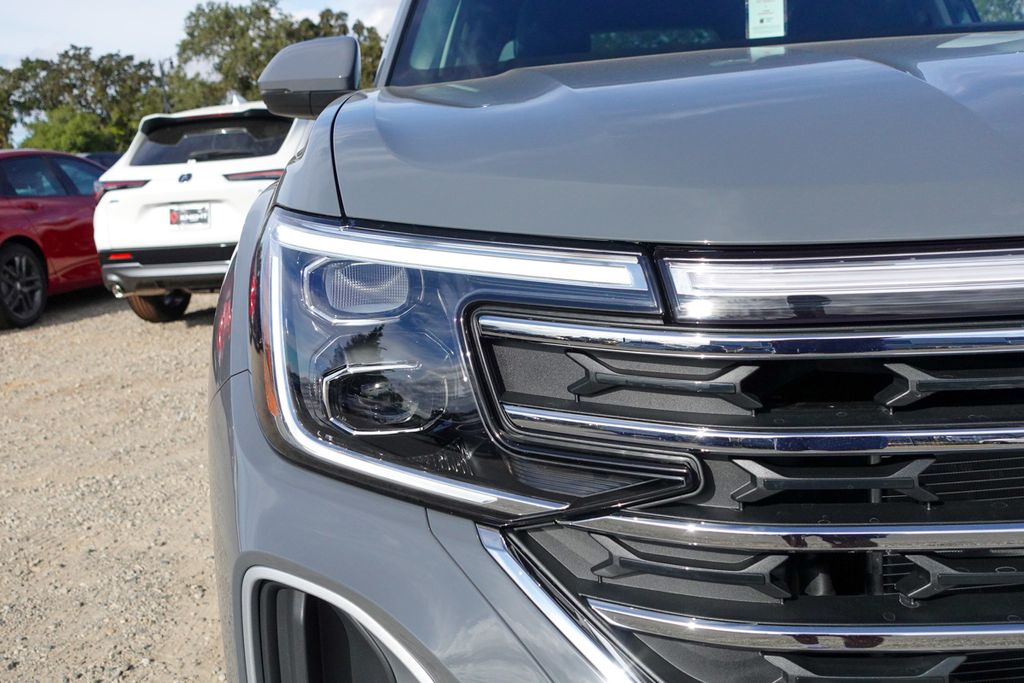 2026 Volkswagen Atlas SE Technology photo 5
