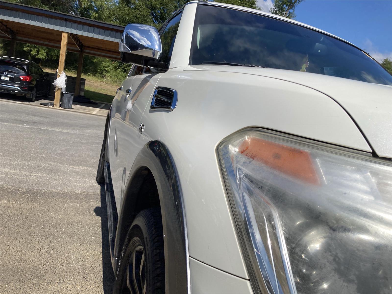 2017 Nissan Armada Platinum photo 7