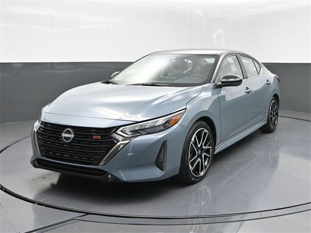 2025 Nissan Sentra SR's photo