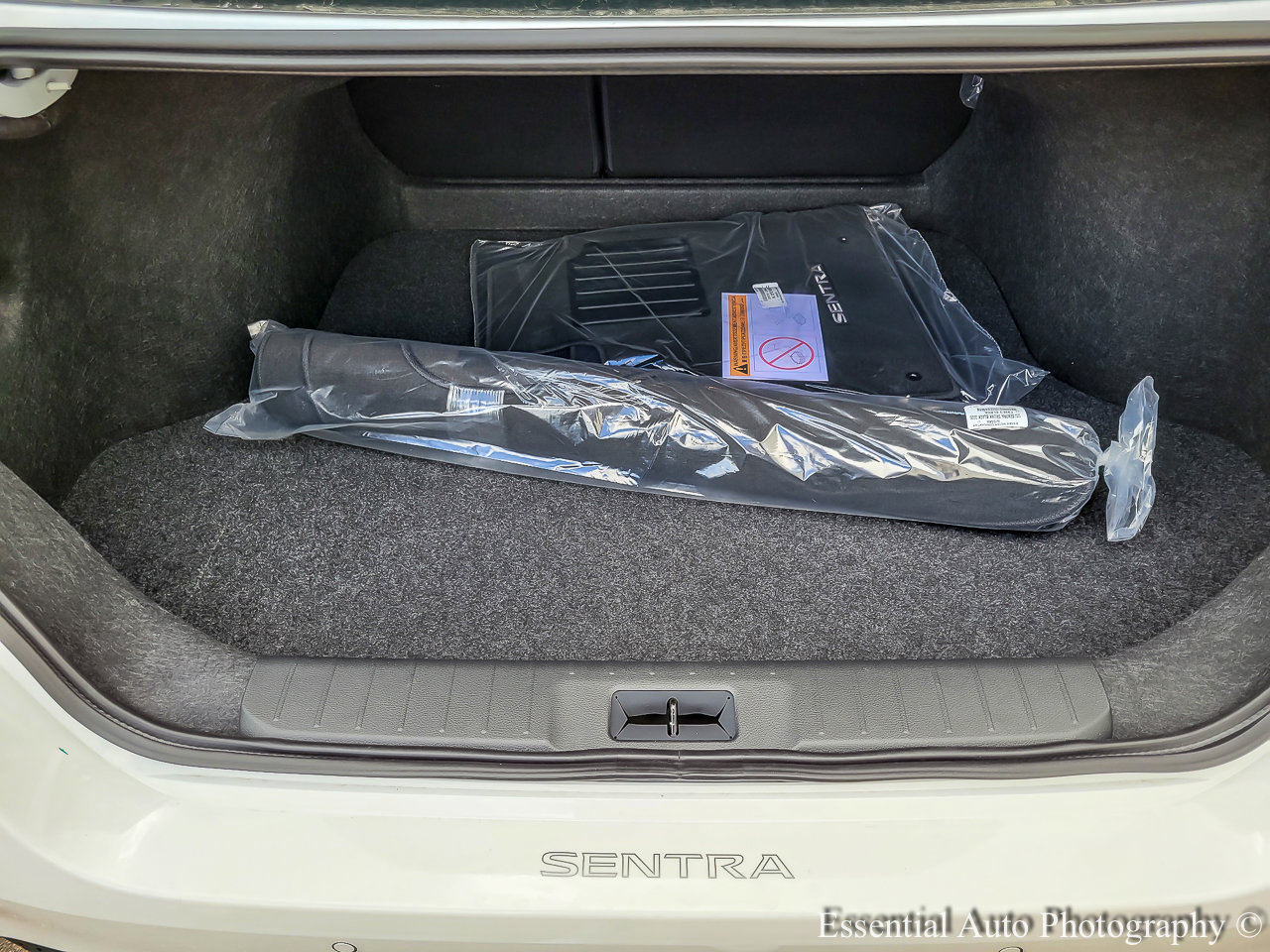 2025 Nissan Sentra S photo 16
