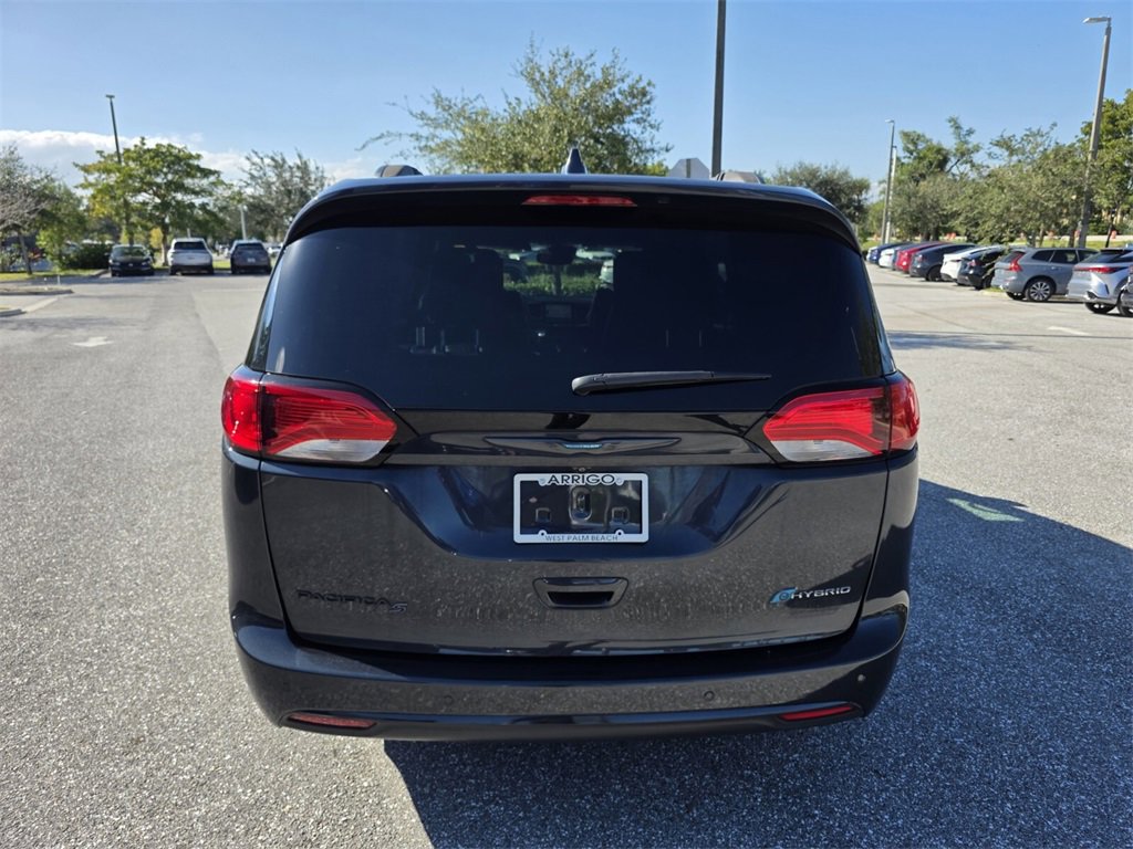 2019 Chrysler Pacifica Hybrid Limited photo 4
