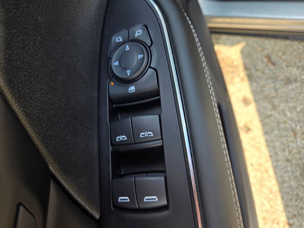 2023 Buick Envision Essence photo 27