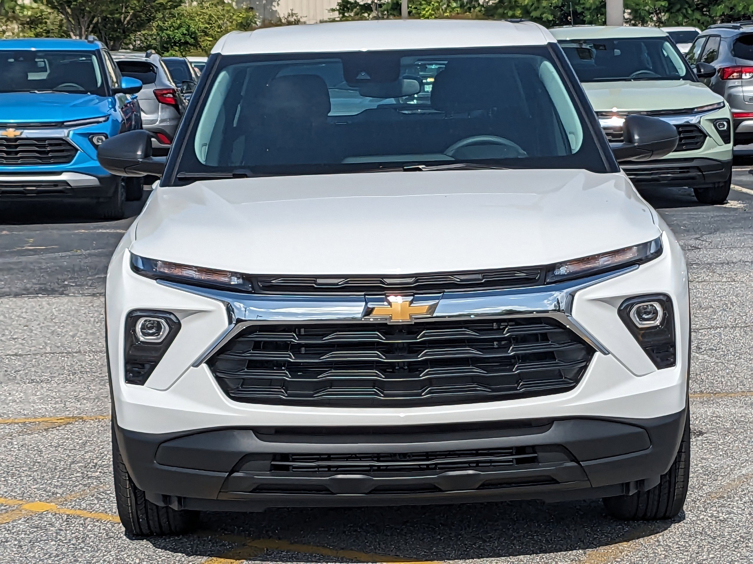 2025 Chevrolet Trailblazer LS photo 5