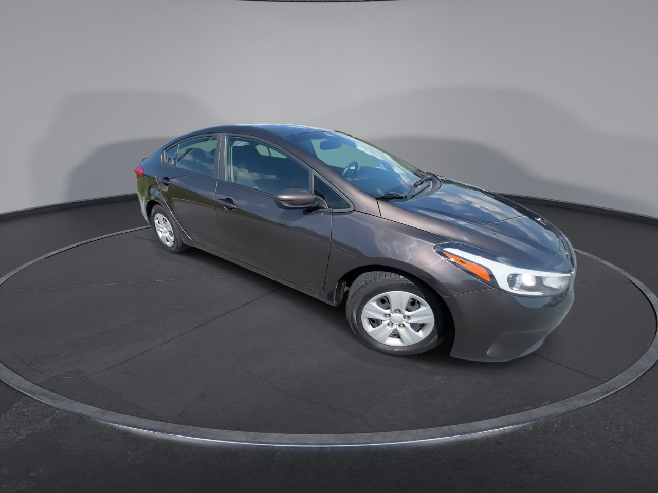2018 Kia Forte LX Base photo 2