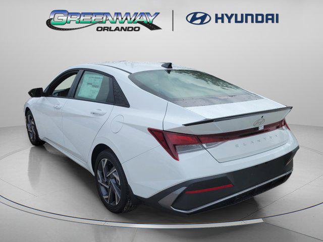 2025 Hyundai Elantra SEL Sport photo 2