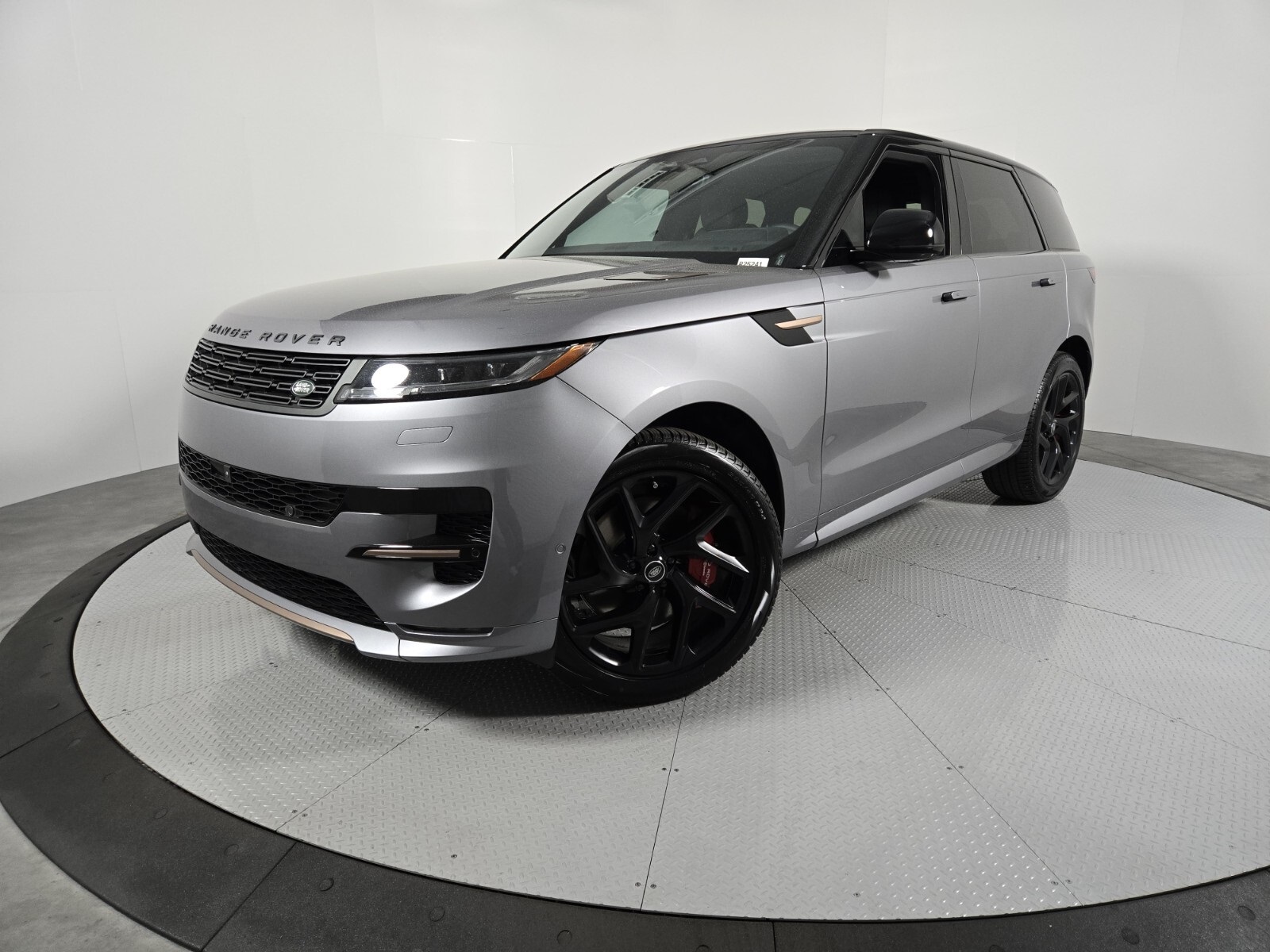 2025 Land Rover Range Rover Sport SE photo 29