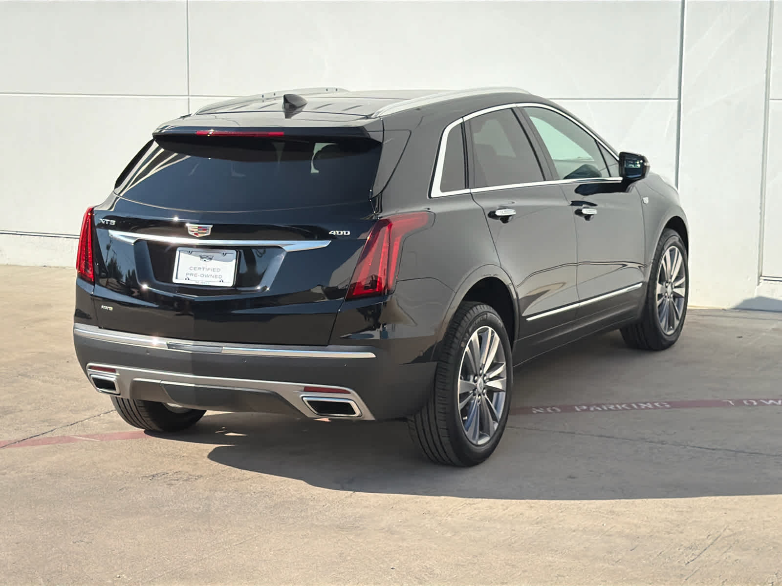 2024 Cadillac XT5 Platinum Premium Luxury photo 4