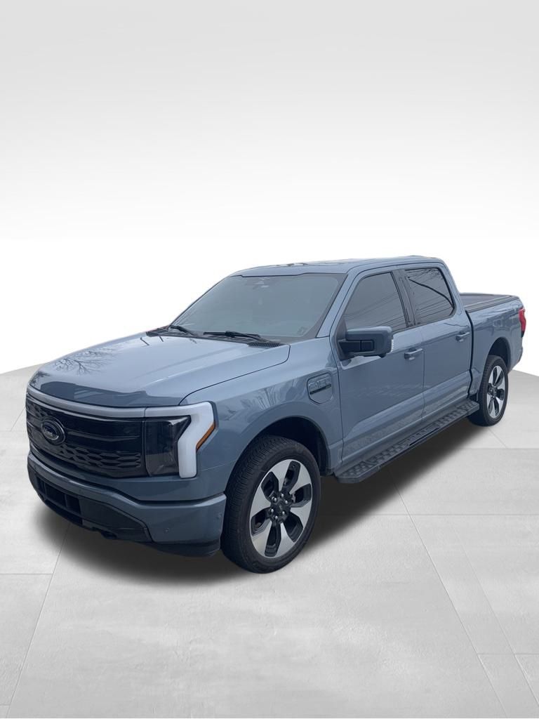 2023 Ford F-150 Lightning Platinum's photo