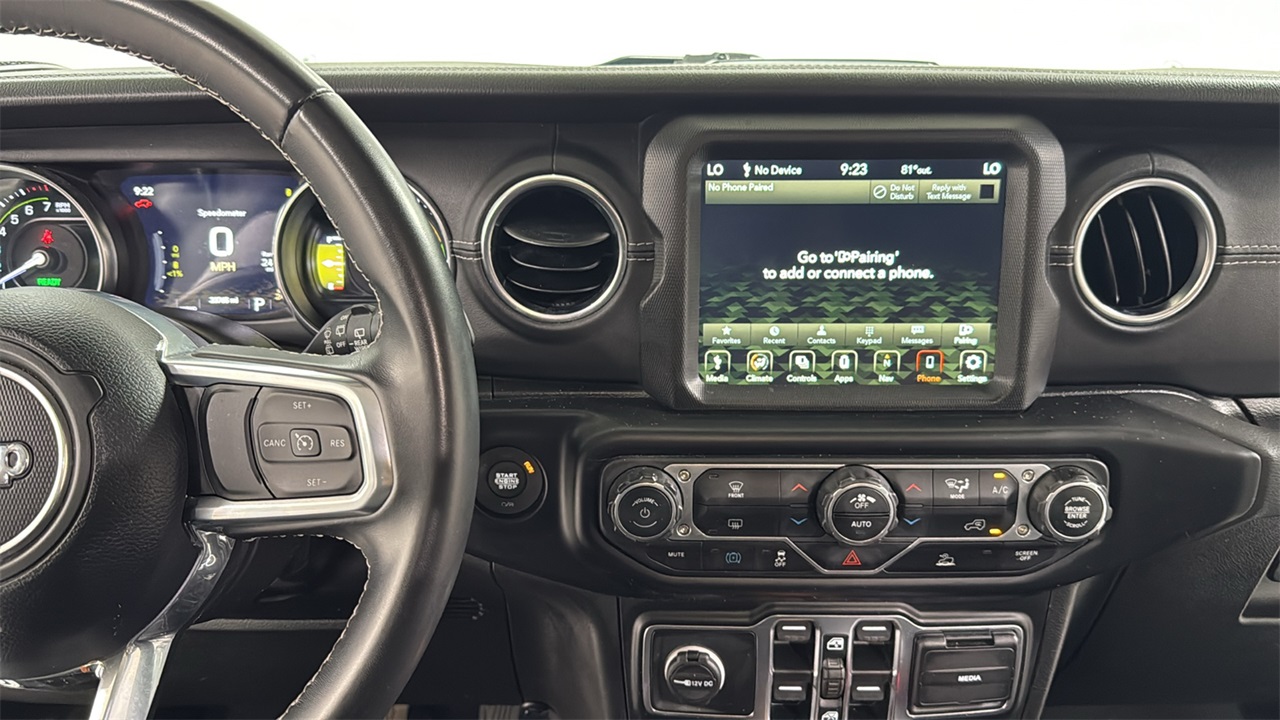 2022 Jeep Wrangler Unlimited Sahara 4xe photo 10