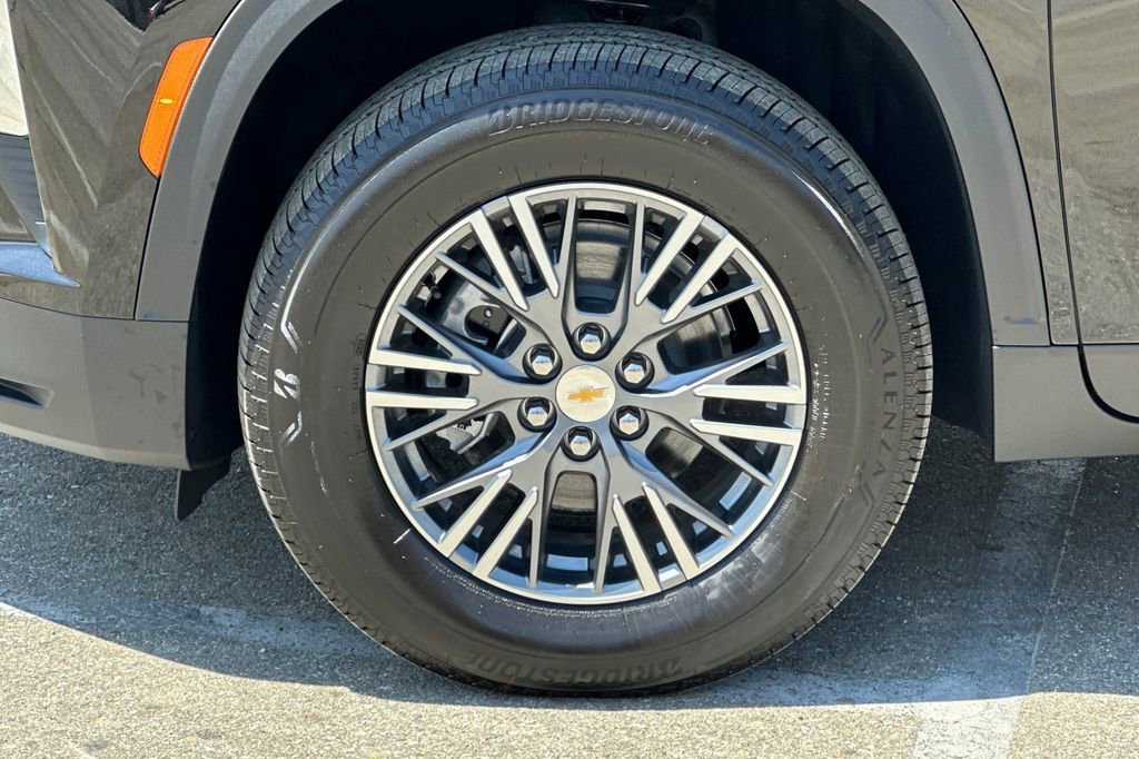 2026 Chevrolet Traverse photo 31