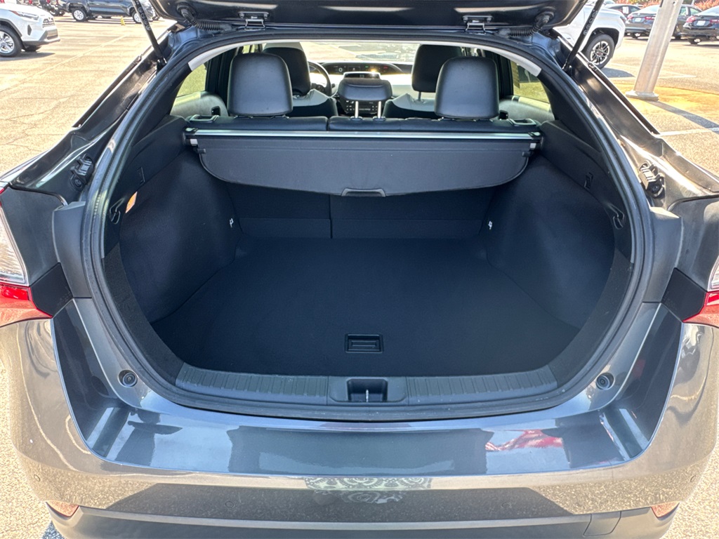 2022 Toyota Prius XLE photo 18