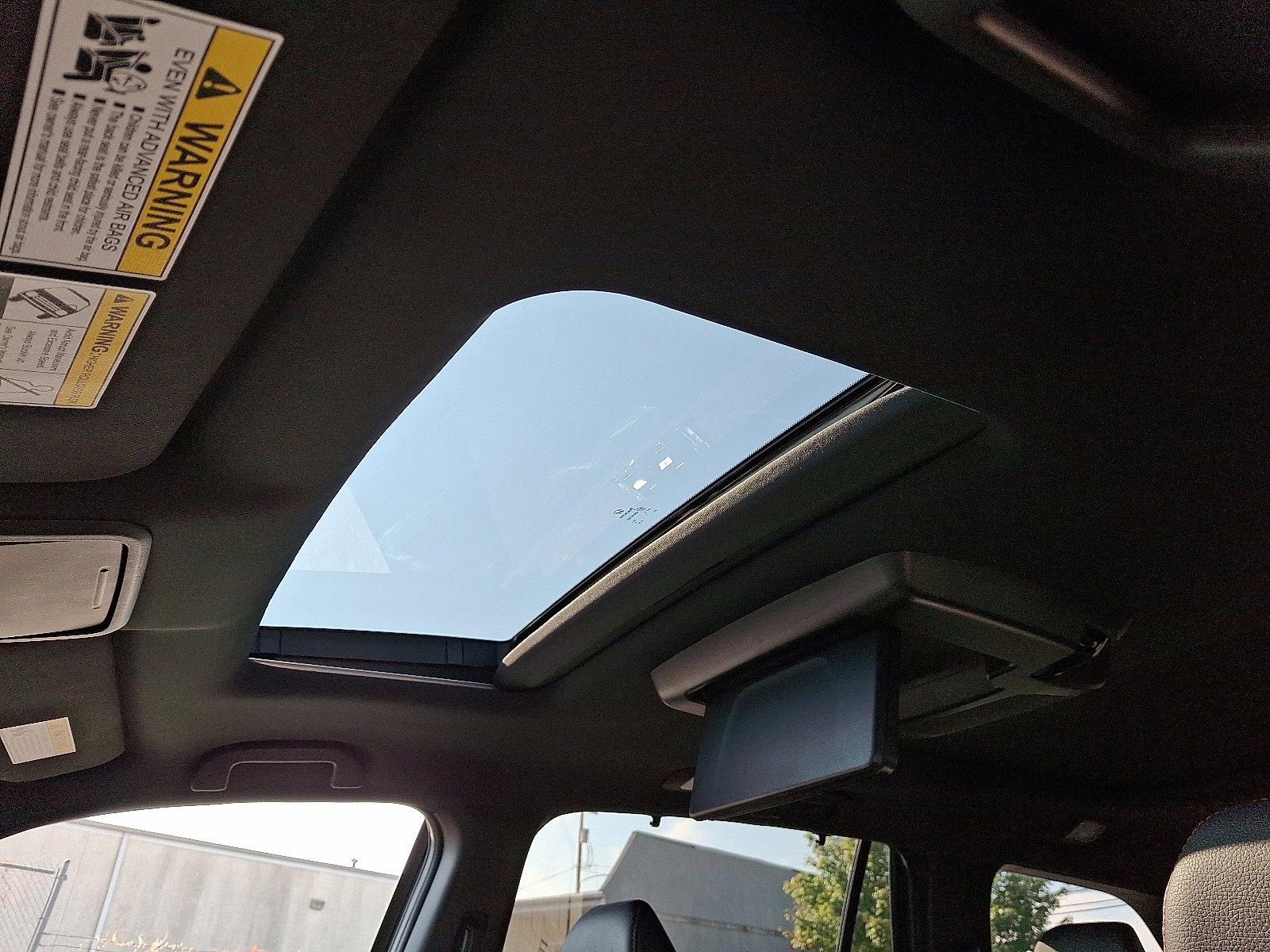 2022 Honda Pilot Black Edition photo 14