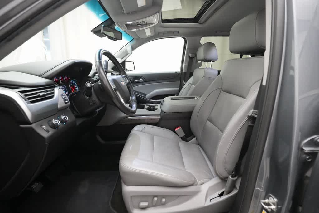 2018 Chevrolet Tahoe LT photo 4