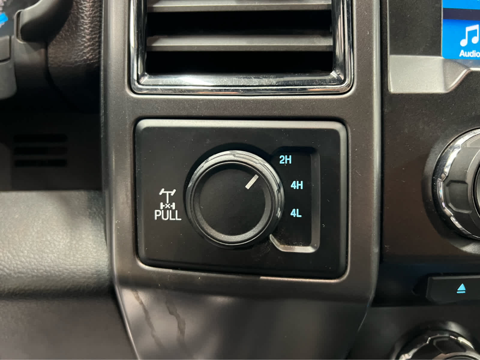 2018 Ford F-150 XLT photo 19