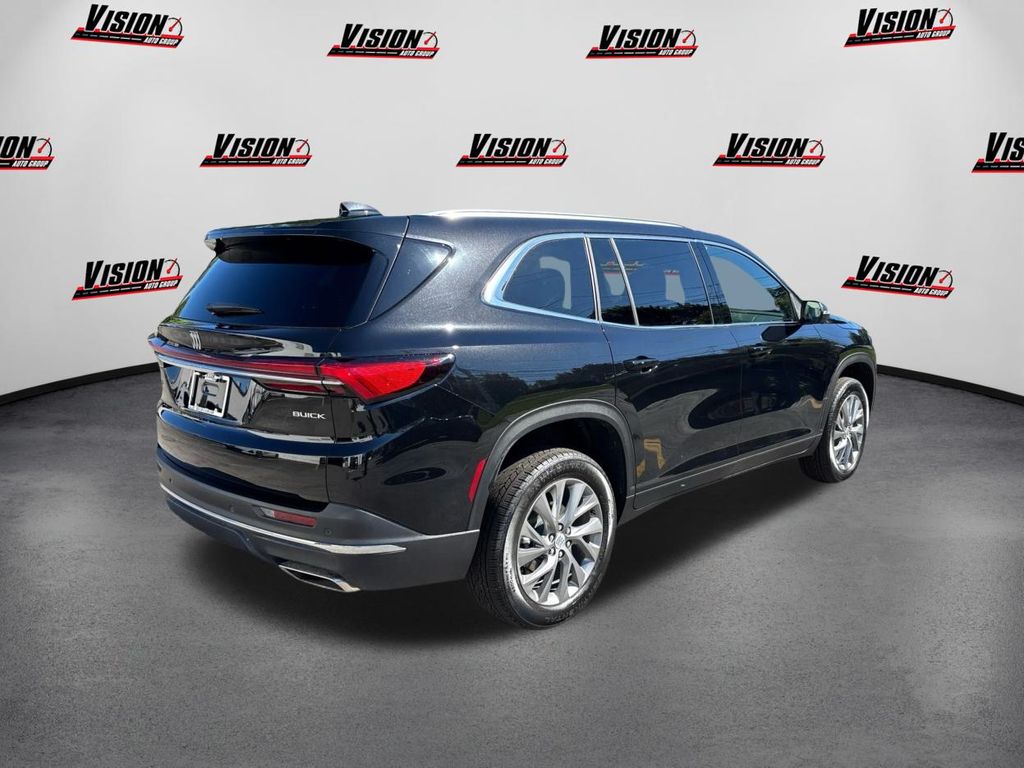 2025 Buick Enclave Preferred photo 5