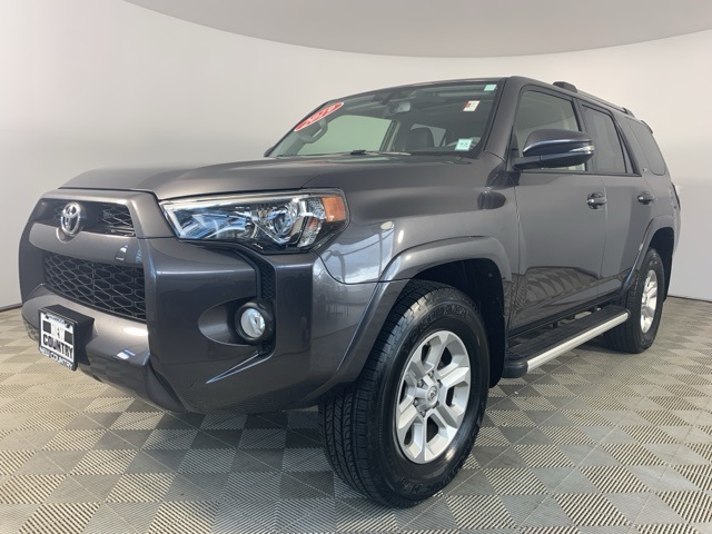 2019 Toyota 4Runner SR5 Premium photo 3