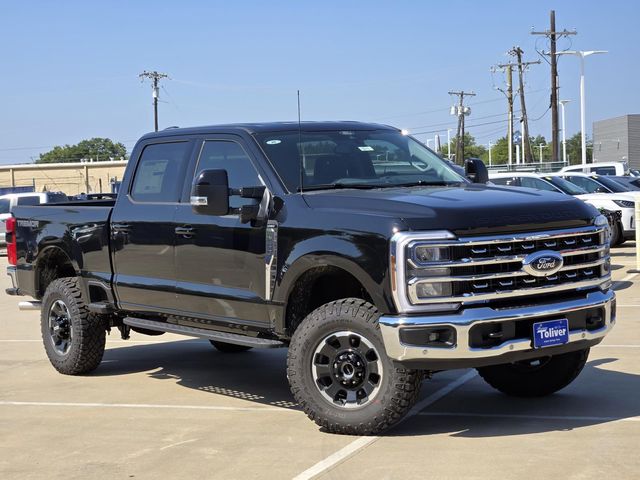 2026 Ford F-250 Lariat photo 2