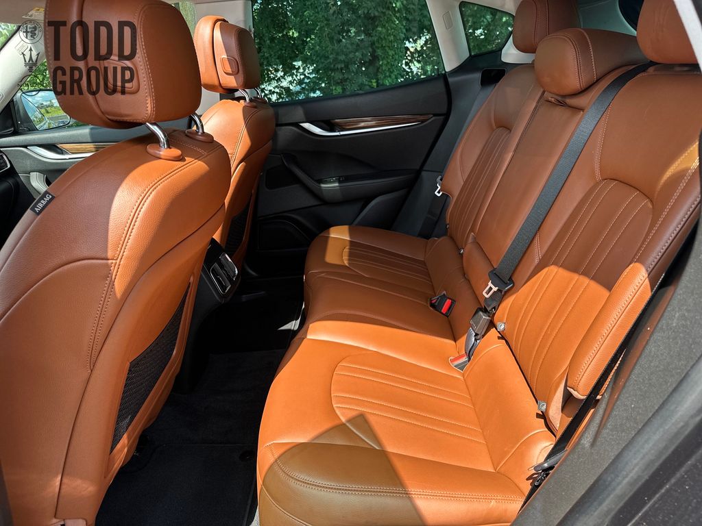 2022 Maserati Levante GT photo 18