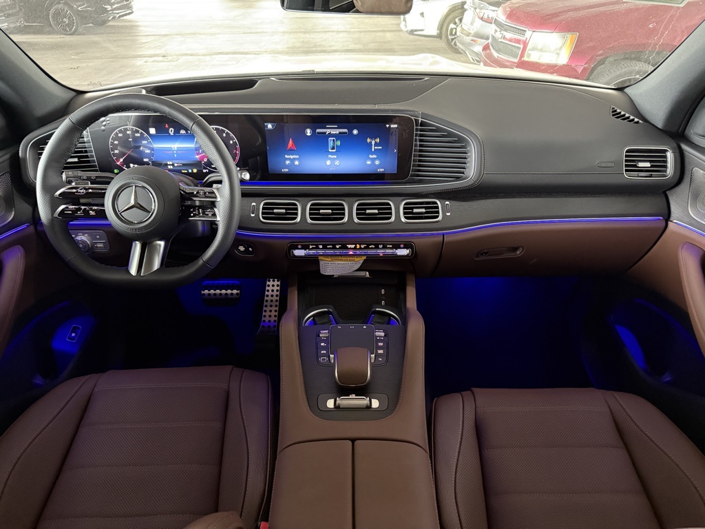 2026 Mercedes Benz GLS 580 4MATIC photo 4