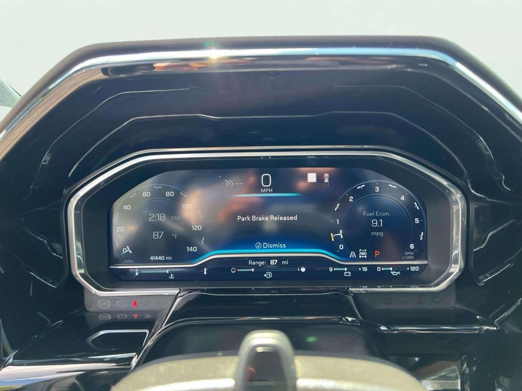 2022 Chevrolet Silverado 1500 High Country photo 13