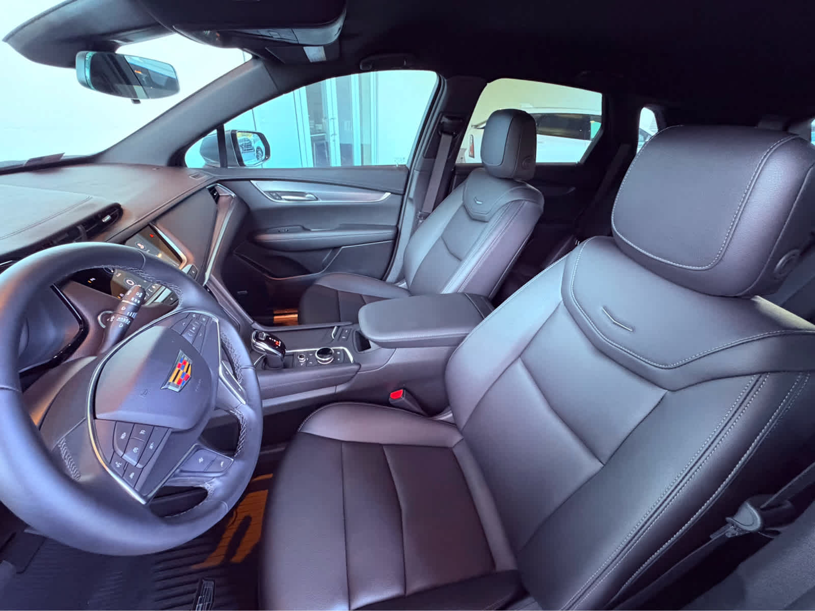 2025 Cadillac XT5 Luxury photo 16