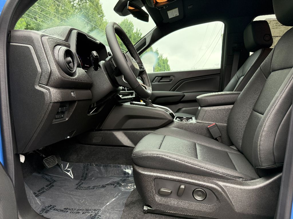 2026 Chevrolet Colorado Trail Boss photo 18