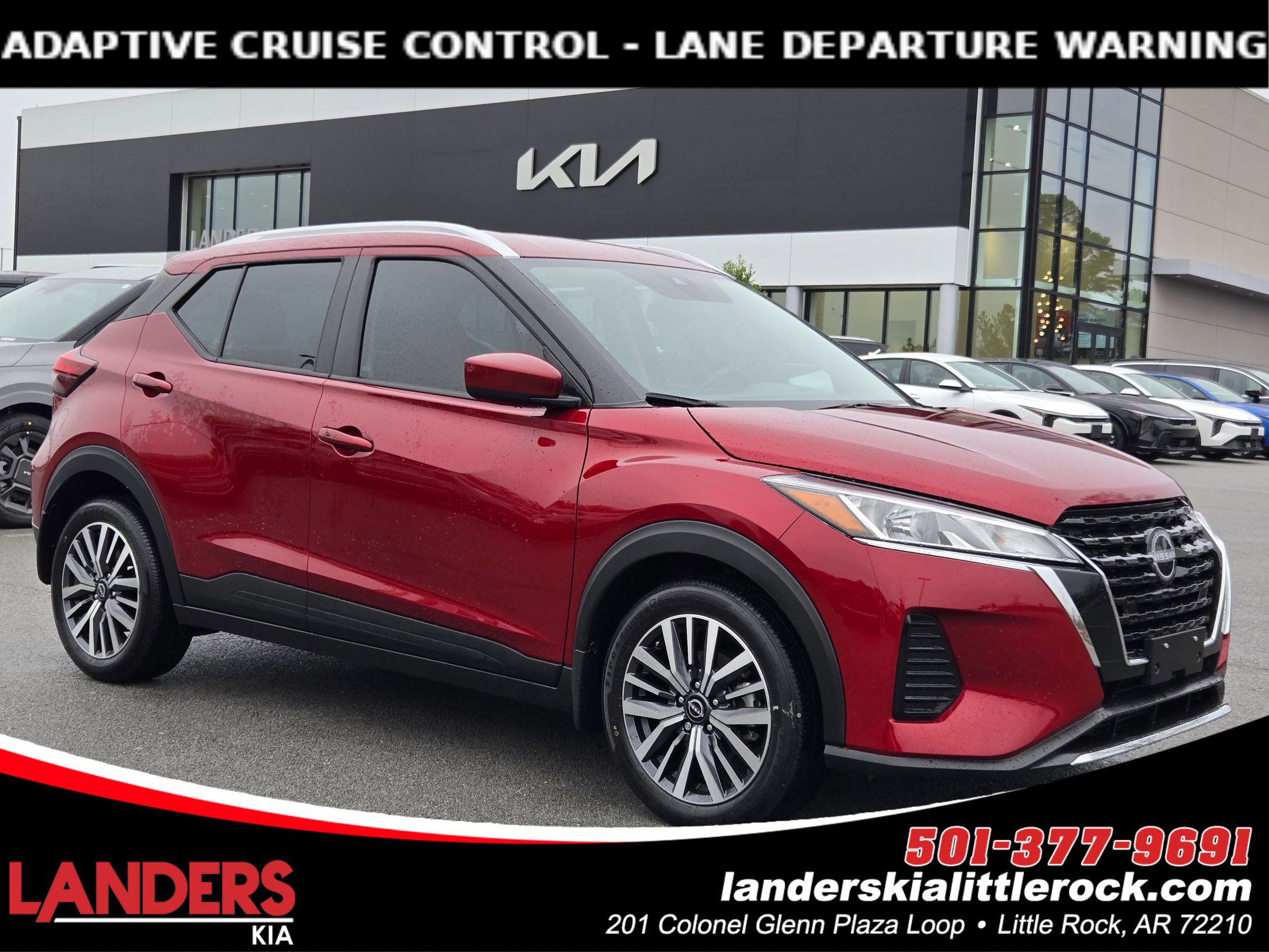 2024 Nissan Kicks SV's photo