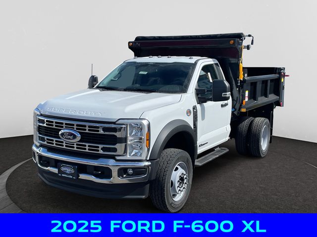 2025 Ford F-600 Super Duty Chassis Cab XL's photo