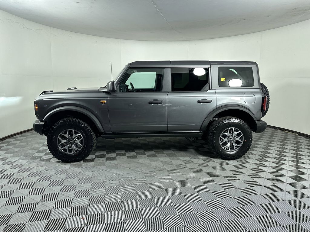 2025 Ford Bronco Badlands photo 4