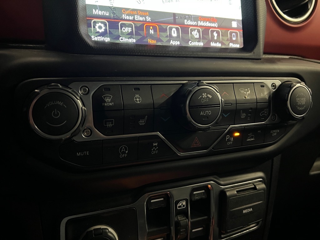 2020 Jeep Gladiator Rubicon photo 16