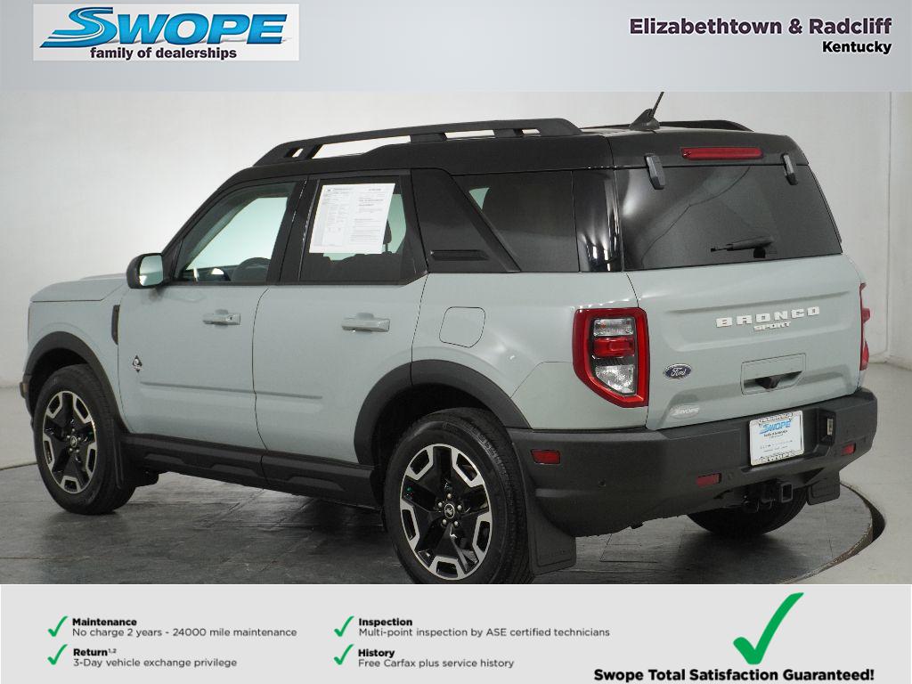 2022 Ford Bronco Sport Outer Banks photo 3