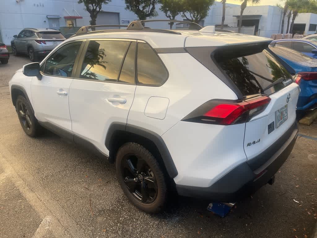 2019 Toyota RAV4 Premium XLE photo 5