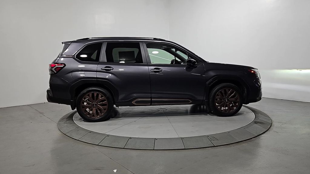 2025 Subaru Forester Sport photo 3