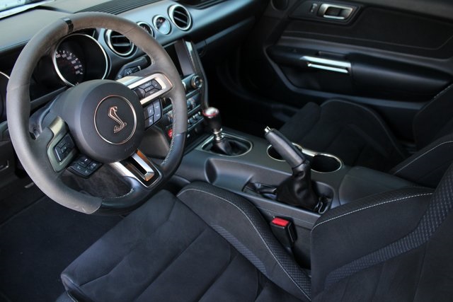 2017 Ford Mustang Shelby GT350 photo 2