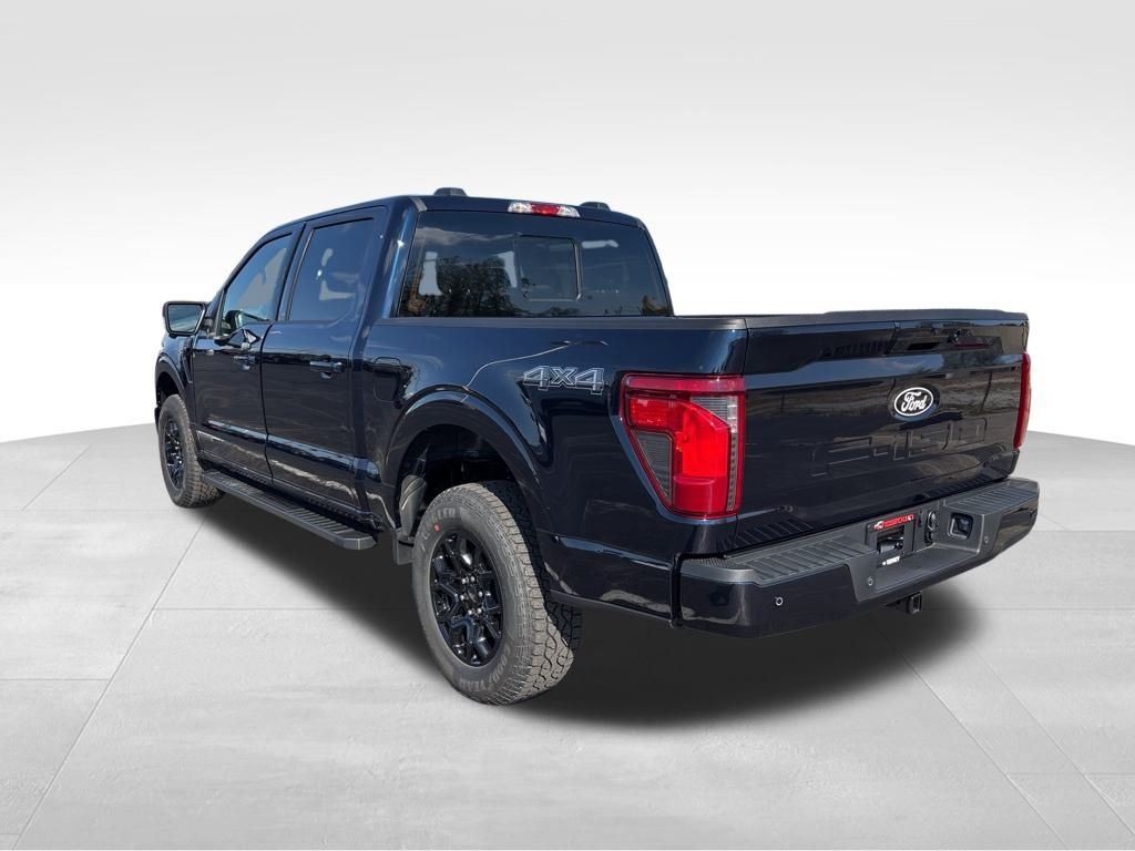 2025 Ford F-150 XLT photo 2