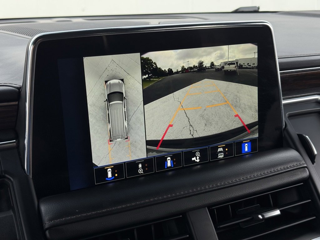 2022 Chevrolet Suburban High Country photo 4