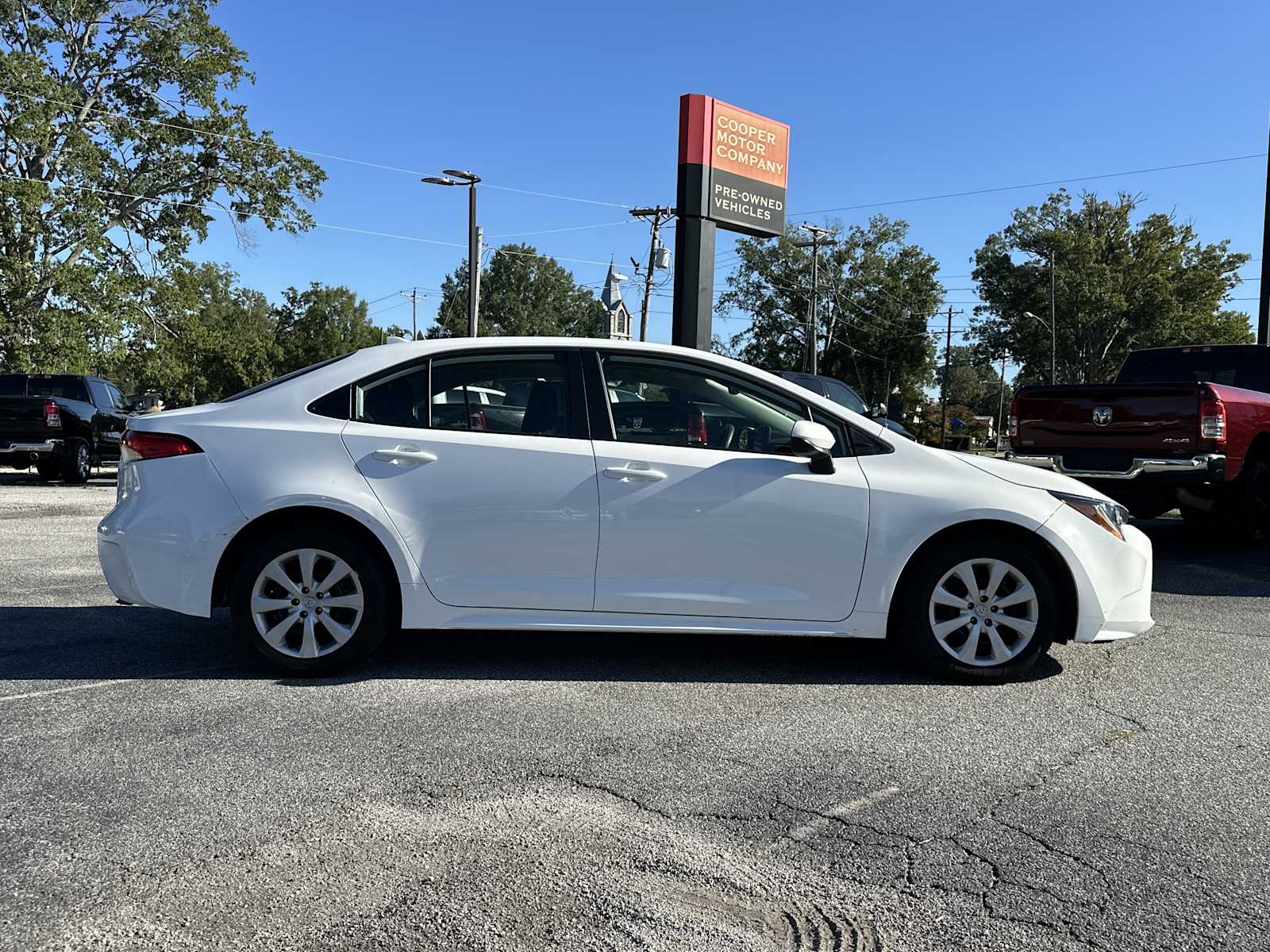 2023 Toyota Corolla LE photo 8