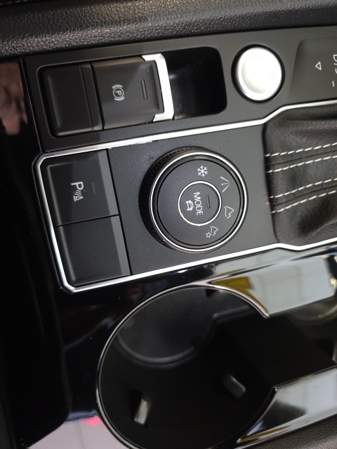 2022 Volkswagen Atlas Cross Sport V6 SE Technology photo 19