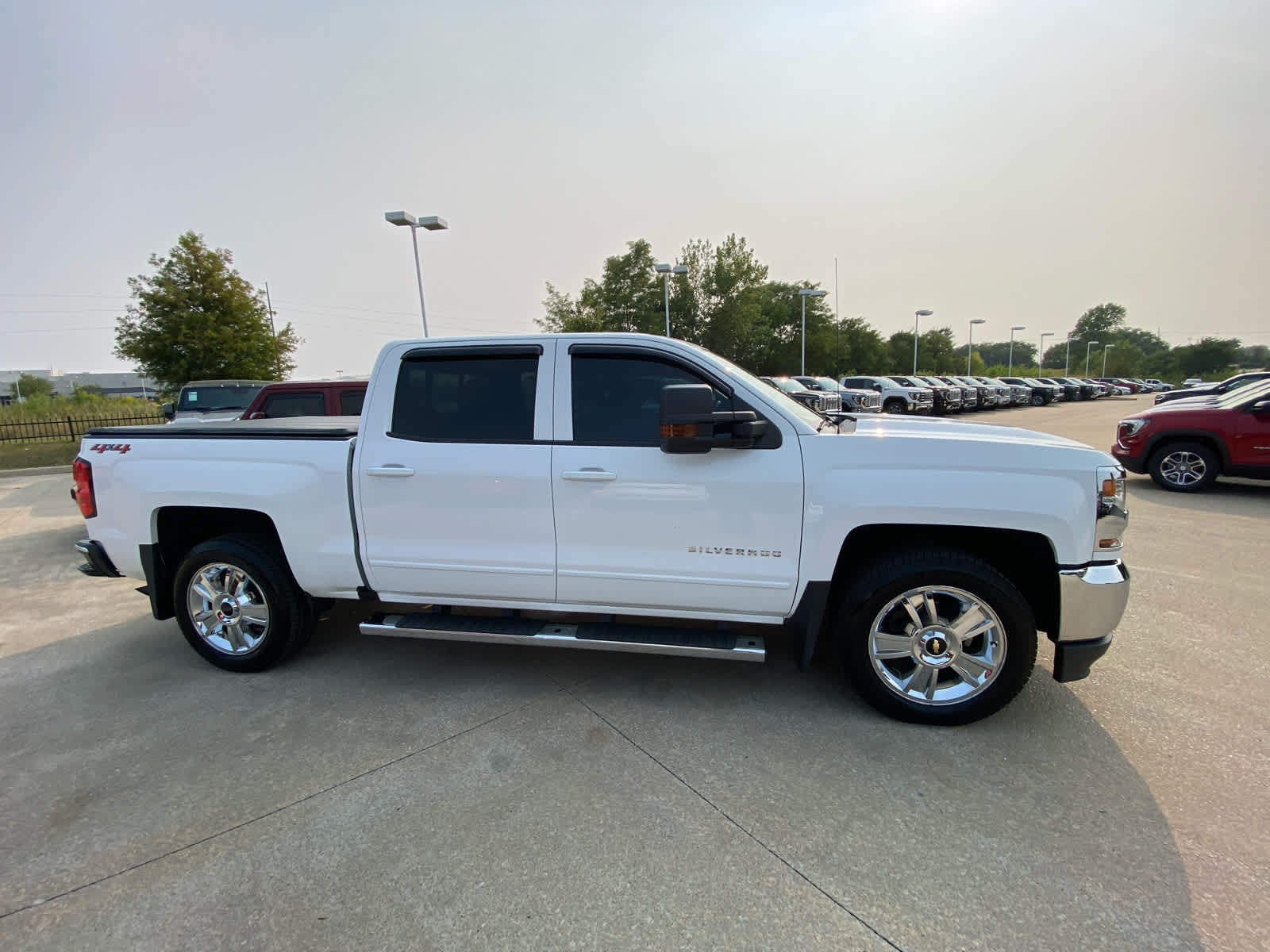 2018 Chevrolet Silverado 1500 LT photo 5